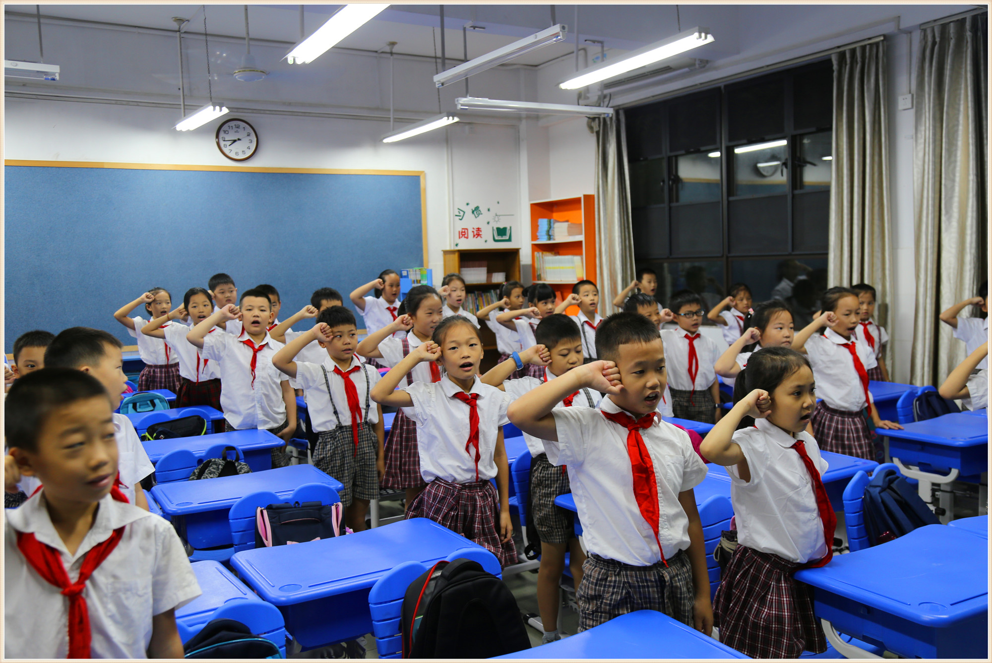 启航追梦正当时,月小学子扬新帆_学校新闻_月亮湾小学